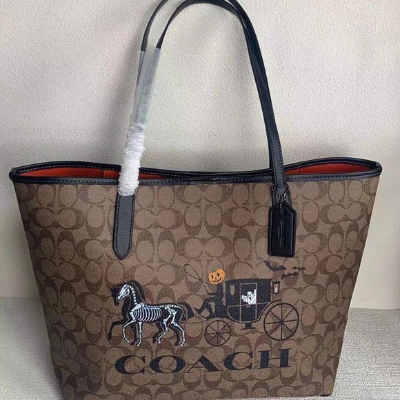 Coach City Tote In Signature Canvas With Halloween - Picture 1 of 8